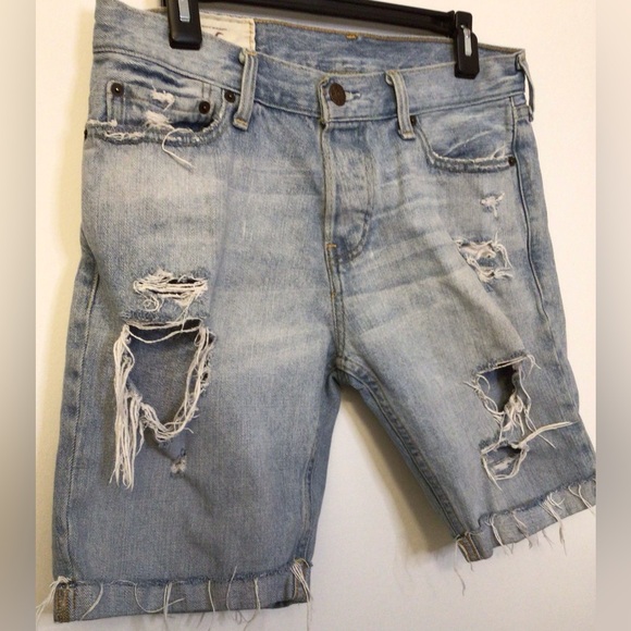 Hollister distressed shorts size 32 - Picture 2 of 5
